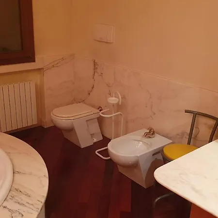 Contea Villa *